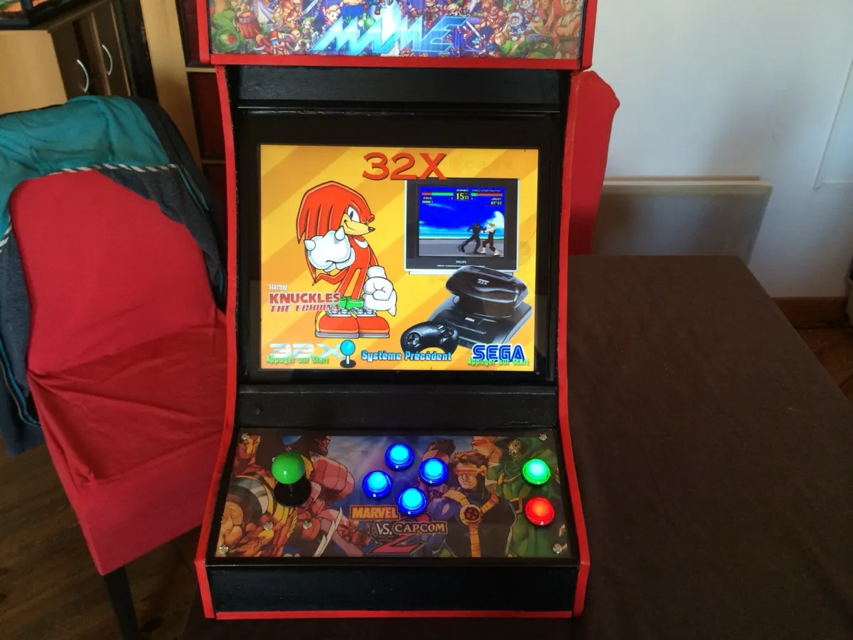 Le bartop arcade terminé : marquee MAME, panel Marvel vs Capcom et boutons lumineux